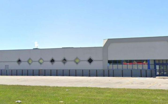 Pictures of Retail property located at 2635 Henry St, Muskegon, MI 49441 for lease - image #1
