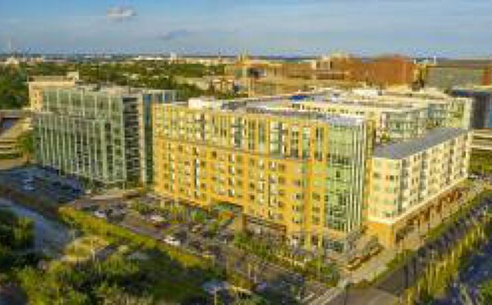 Pictures of Retail property located at 10 West Edge Street # 130 ##130, Charleston, SC 29403 for lease - image #1