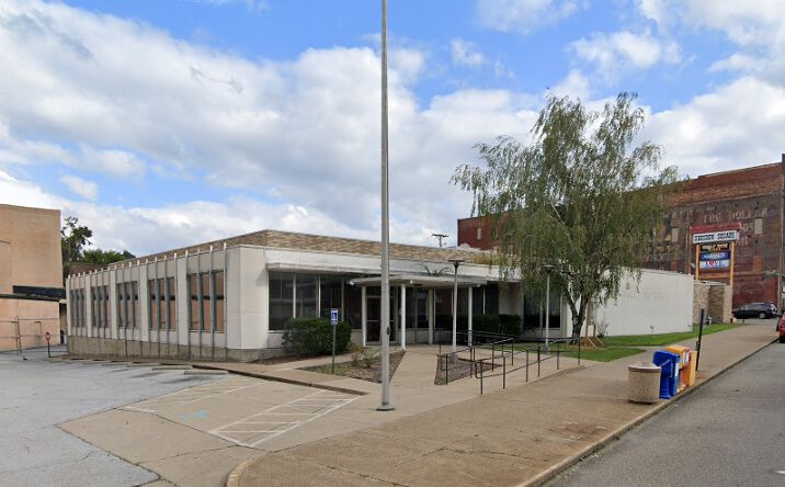 Pictures of Retail, Office, Industrial property located at 700 Dresden Ave, East Liverpool, OH 43920 for lease - image #1