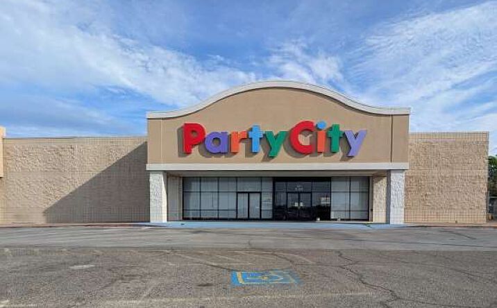Pictures of Retail, Industrial property located at 1011 Wal St, Longview, TX 75605 for lease - image #1