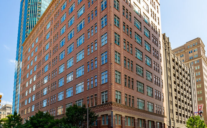 Pictures of Office property located at 420 Throckmorton St, Fort Worth, TX 76102 for lease - image #1