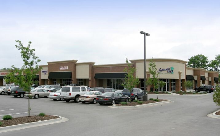 Pictures of Retail property located at 1259 N State Rd 135, Greenwood, IN 46142 for lease - image #1