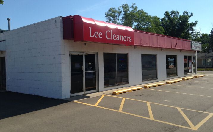 Pictures of Retail property located at 1404 W Mt Hope Ave, Lansing, MI 48910 for lease - image #1