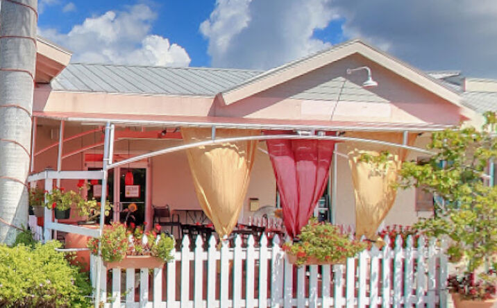 Pictures of Restaurant property located at 5313 Gulf Dr, Holmes Beach, FL 34217 for lease - image #1