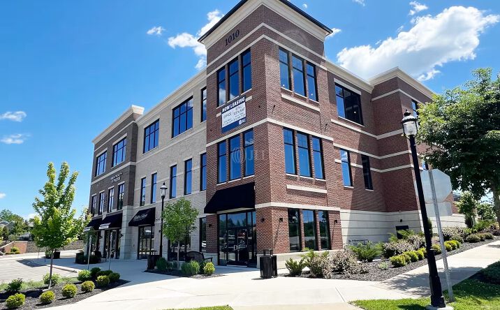 Pictures of Retail, Office property located at 1010 Vintage Clb Blvd, Montgomery, OH 45249 for lease - image #1