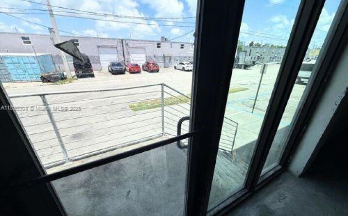 Pictures of Industrial property located at 2300 W 8th Ave # 11, Hialeah, FL 33010 for lease - image #1