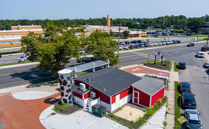 Pictures of Retail property located at 2350 Jerusalem Ave, North Bellmore, NY 11710 for lease - image #1