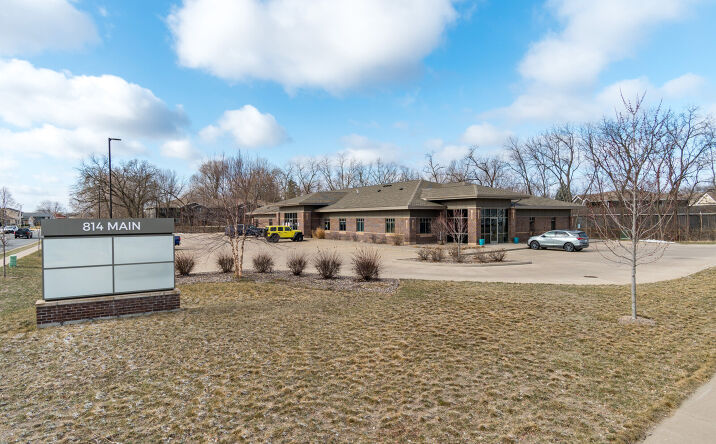 Pictures of Retail, Office, Special Purpose property located at 814 S Main St, Holmen, WI 54636 for lease - image #1