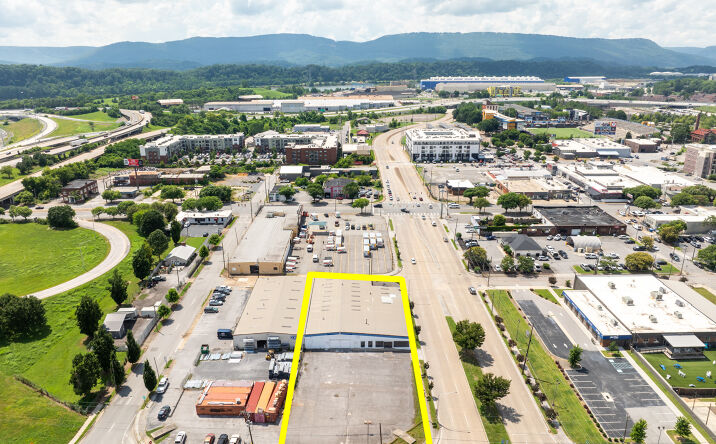 Pictures of Industrial property located at 2025 Williams St, Chattanooga, TN 37408 for lease - image #1