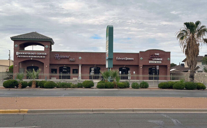 Pictures of Retail, Office property located at 10960 Montwood Dr, El Paso, TX 79935 for lease - image #1