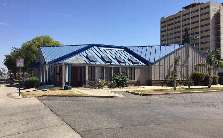 Pictures of Retail, Restaurant, Special Purpose property located at 3017 Wilson Rd, Bakersfield, CA 93304 for lease - image #1