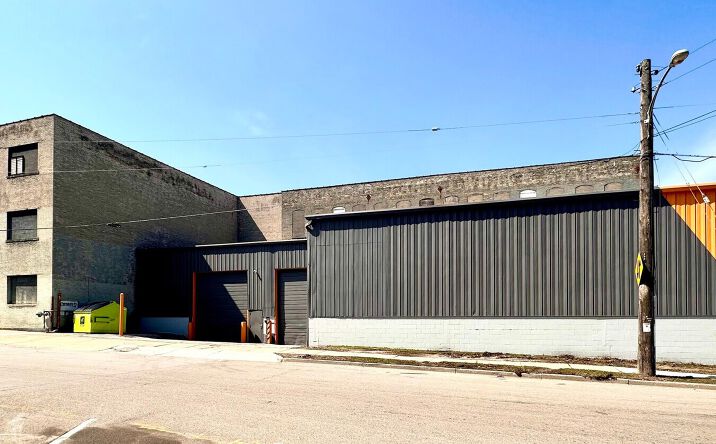 Pictures of Industrial property located at 913 W Bruce St, Milwaukee, WI 53204 for lease - image #1
