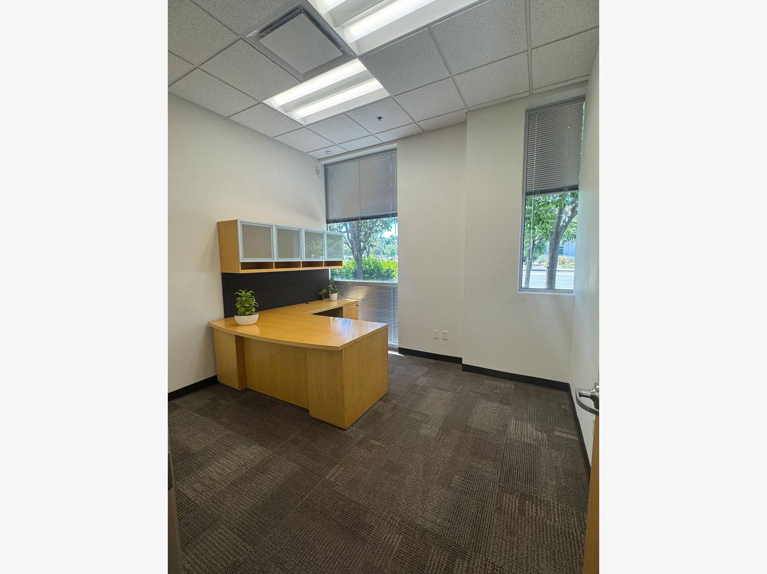 2807747