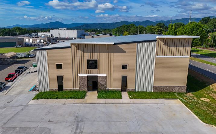 Pictures of Industrial property located at 68 St John Rd, Salem, VA 24153 for lease - image #1