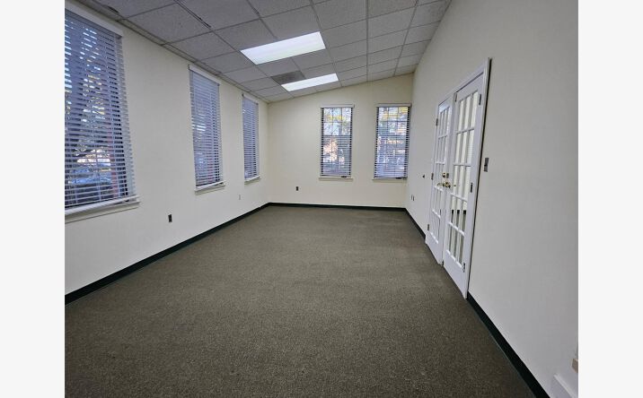Pictures of Office property located at 7008 Little River Tpke Suite L Annandale VA 22003, Annandale, VA 22003 for lease - image #1