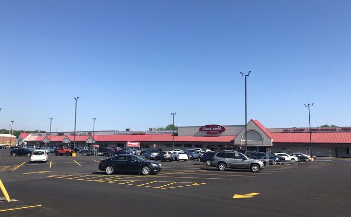 Pictures of Retail property located at 2563 Willowcreek Rd, Portage, IN 46368 for lease - image #1