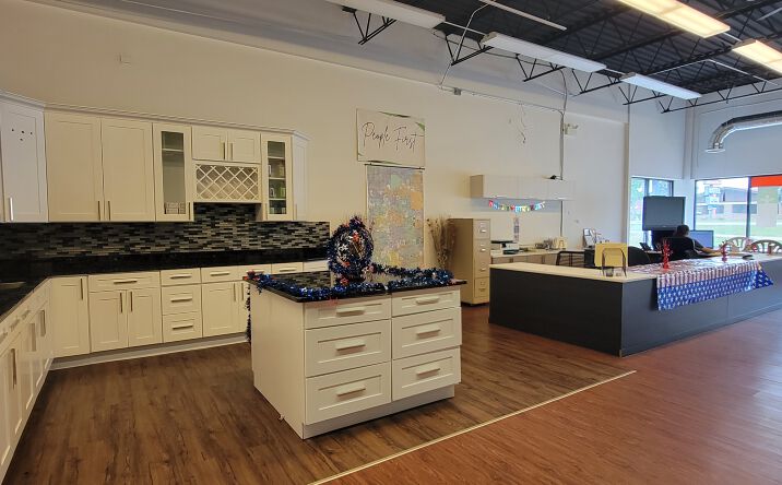 Pictures of Office property located at 248 E Roosevelt Rd, Lombard, IL 60148 for lease - image #1