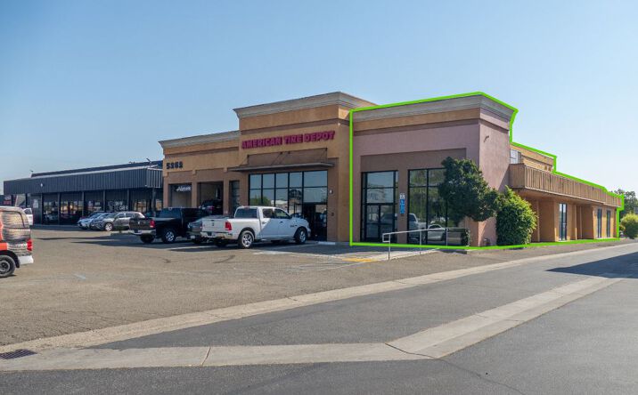 Pictures of Retail, Office property located at 5262 N Blackstone Ave, Fresno, CA 93710 for lease - image #1