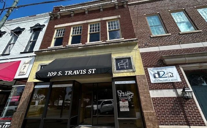 Pictures of Retail, Office property located at 109 S Travis St, Sherman, TX 75090 for lease - image #1