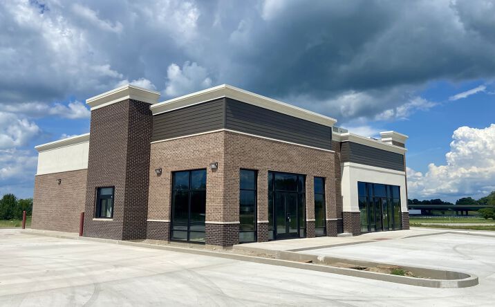 Pictures of Retail, Office, Restaurant property located at 1002 Purnell Dr, Mahomet IL 61853, Mahomet, IL 61853 for lease - image #1