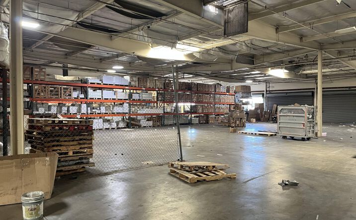 Pictures of Industrial property located at 900 E Vermont Ave, Anaheim, CA 92805 for lease - image #1
