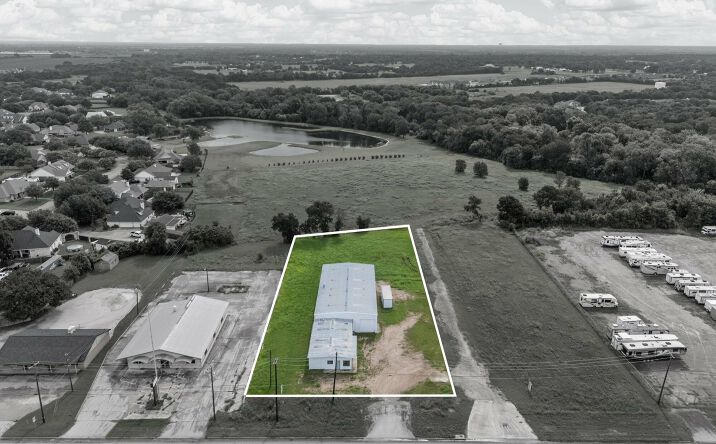 Pictures of Office, Industrial property located at 405 Robinson Dr, Robinson, TX 76706 for lease - image #1