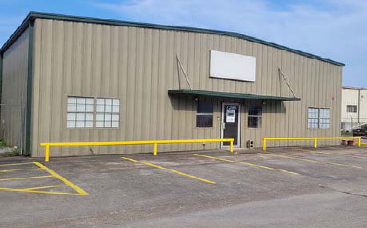Pictures of Office, Industrial property located at 7396 College St, Beaumont, TX 77707 for lease - image #1
