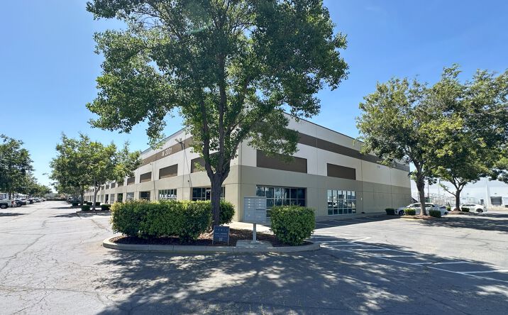 Pictures of Industrial property located at 2001 Arch Airport Rd, Stockton, CA 95206 for lease - image #1