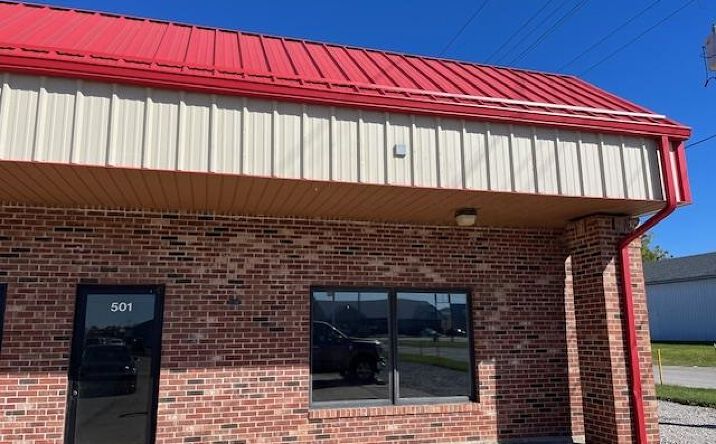 Pictures of Retail, Industrial property located at 501 Honey Creek Drive, Terre Haute, IN 47802 for lease - image #1