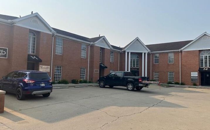 Pictures of Office property located at 401 Ohio St, Terre Haute, IN 47807 for lease - image #1