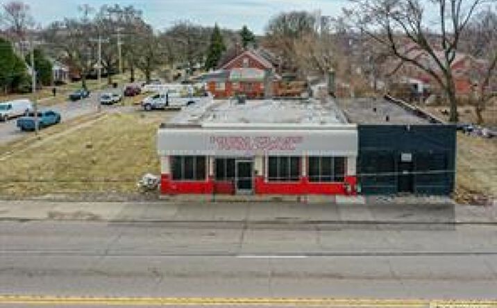 Pictures of Retail property located at 14811 Plymouth Rd, Detroit, MI 48227 for lease - image #1