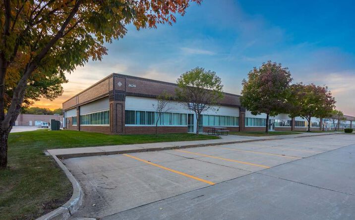 Pictures of Retail, Office, Industrial property located at 3620 SW 61st St, Des Moines, IA 50321 for lease - image #1