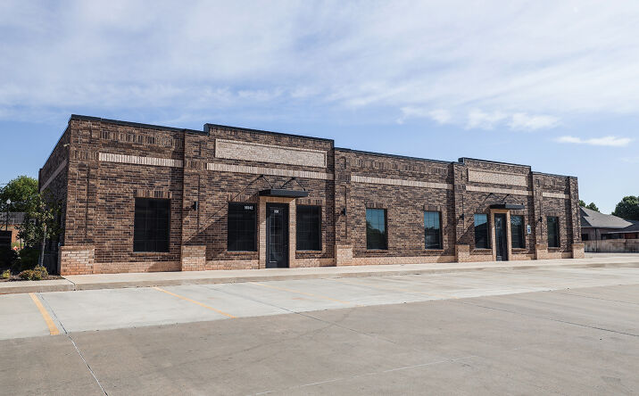 Pictures of Office property located at 16542 N. May Avenue, Edmond, OK 73012 for lease - image #1