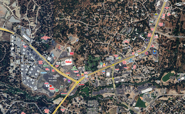 Pictures of Retail property located at 40032 Highway 49, Oakhurst, CA 93644 for lease - image #1