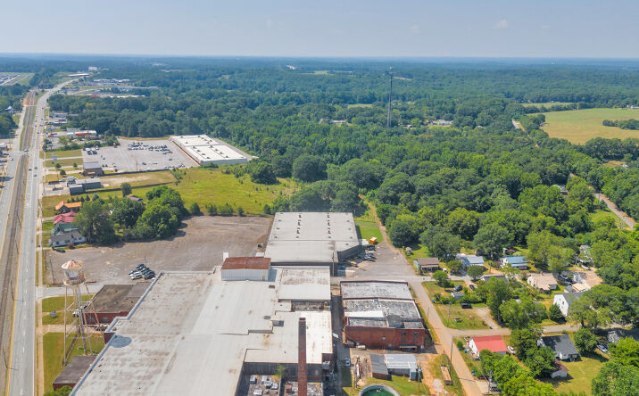 Pictures of Industrial property located at 85 Walnut St, Commerce, GA 30529 for lease - image #1