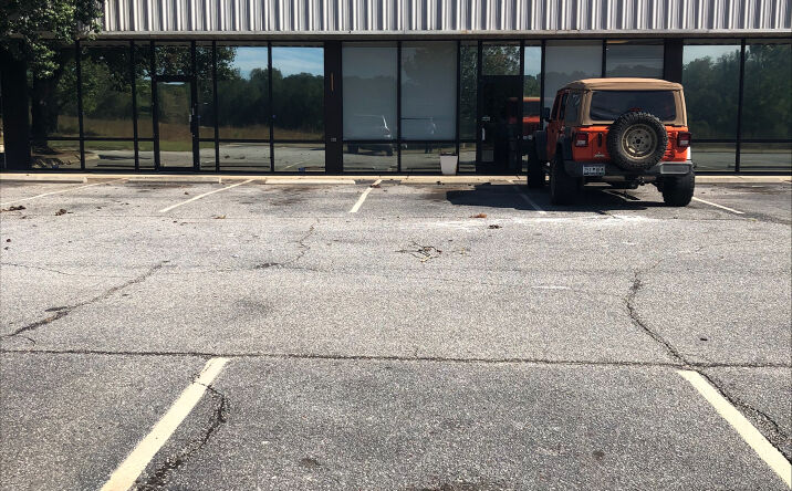 Pictures of Retail, Office, Industrial property located at 959 Mauldin Rd, Greenville, SC 29607 for lease - image #1