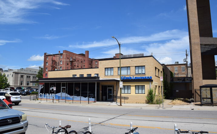 Pictures of Retail, Restaurant property located at 714 Vermont St, Lawrence, KS 66044 for lease - image #1