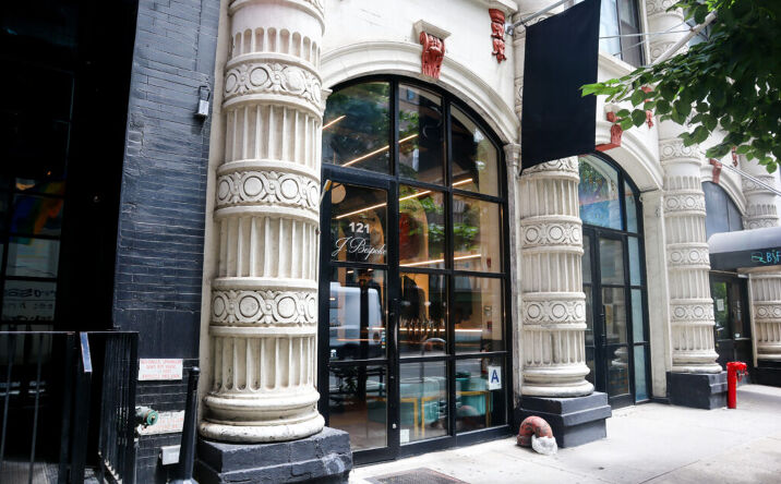 Pictures of Retail, Restaurant property located at 121 E 27th St, New York, NY 10016 for lease - image #1