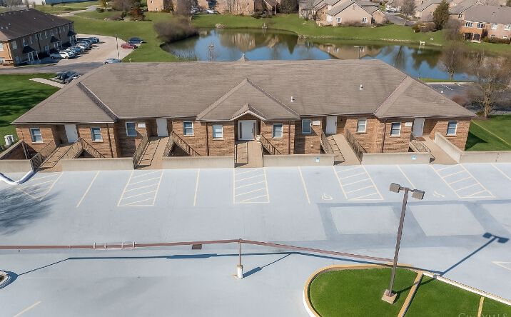 Pictures of Office property located at 860 NW Washington Blvd, Hamilton, OH 45013 for lease - image #1