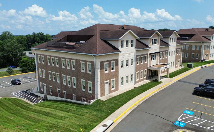 Pictures of Office property located at 18300 Quantico Gateway Dr, Triangle, VA 22172 for lease - image #1