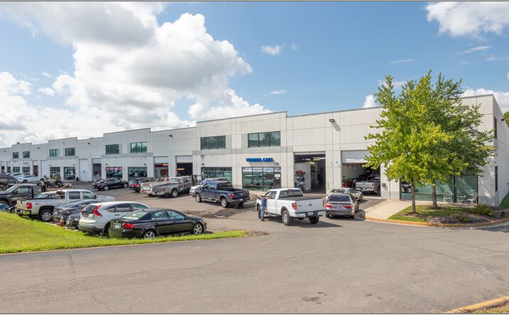 Pictures of Industrial property located at 23571 Pebble Run Pl, Sterling, VA 20166 for lease - image #1