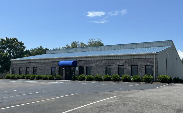 Pictures of Retail, Office property located at 410 Congress Pkwy N, Athens, TN 37303 for lease - image #1