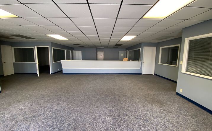 Pictures of Office property located at 702 S Pearl Ave, Joplin, MO 64801 for lease - image #1