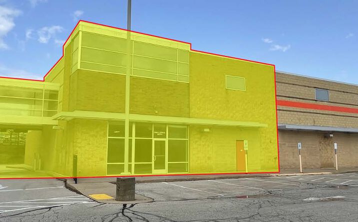 Pictures of Retail property located at 3180 N 124th St, Wauwatosa, WI 53222 for lease - image #1