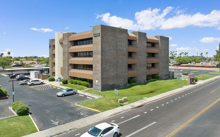 Pictures of Office property located at 5040 N 15th Ave, Phoenix, AZ 85015 for lease - image #1