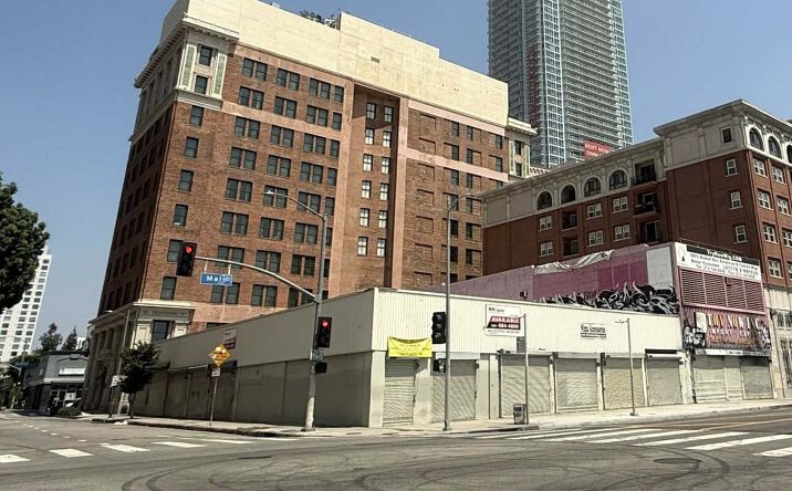 Pictures of Retail, Office property located at 1059 - 1065 South Main St, Los Angeles, CA 90015 for lease - image #1