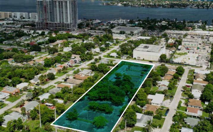 Pictures of Industrial property located at 3551 Avenue, Riviera Beach, FL 33404 for lease - image #1