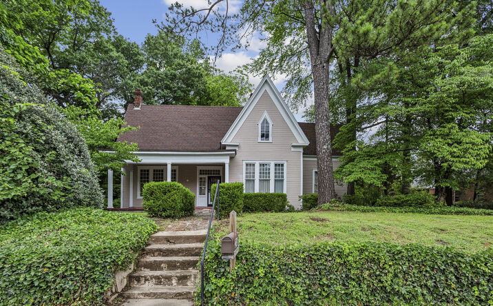 Pictures of Office property located at 2346 Bolton Road, Atlanta, GA 30318 for lease - image #1