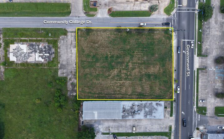 Pictures of Retail, Office, Land property located at 5229 Government St, Baton Rouge, LA 70806 for lease - image #1