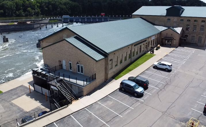 Pictures of Office property located at 425 W Water St, Appleton, WI 54911 for lease - image #1